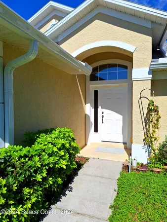 $2,150 | 2622 Glasbern Circle, Melbourne, FL 32904