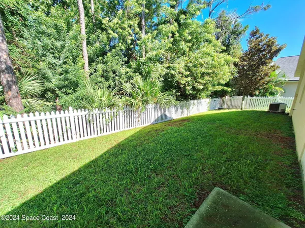 $2,150 | 2622 Glasbern Circle, Melbourne, FL 32904