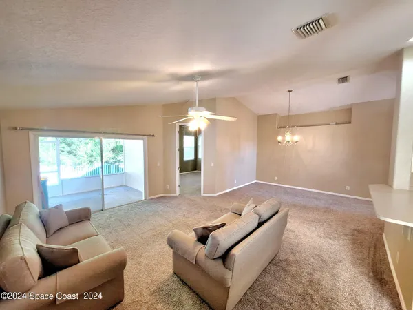 $2,150 | 2622 Glasbern Circle, Melbourne, FL 32904