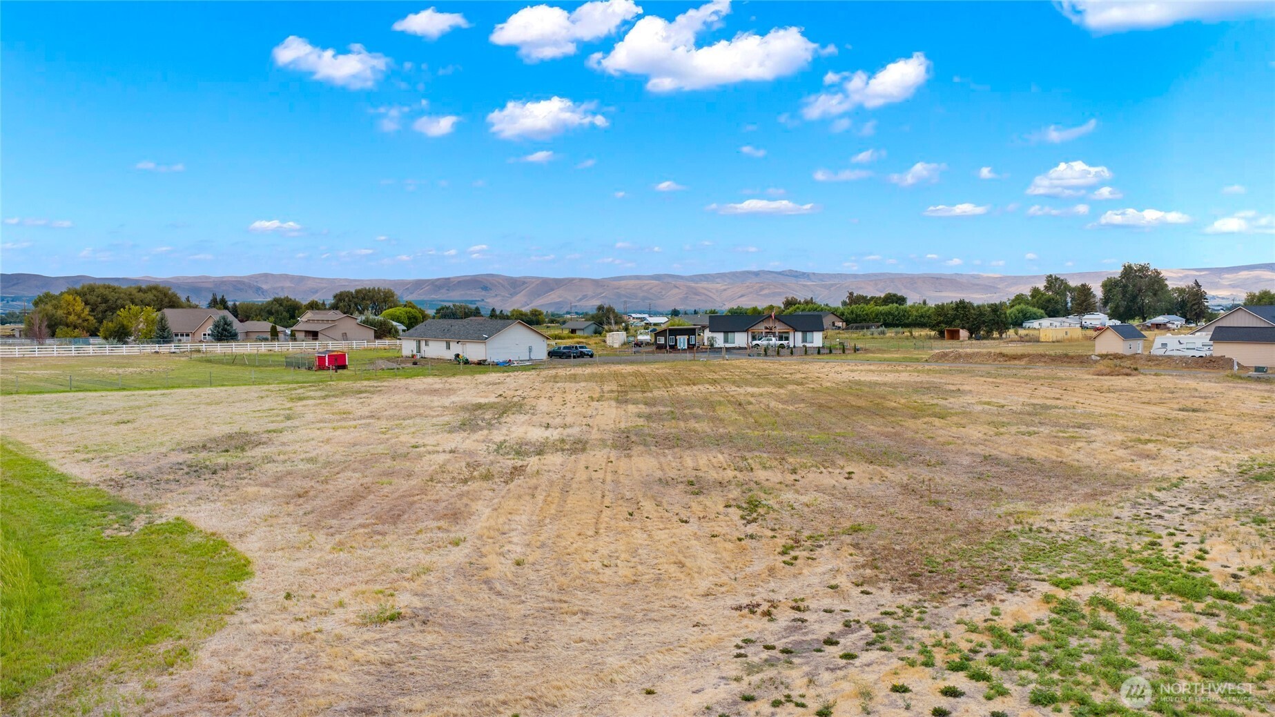 1-xx Fairview Road Ellensburg, WA 98926 - Photo 13 of 15 a view of an outdoor space and a yard