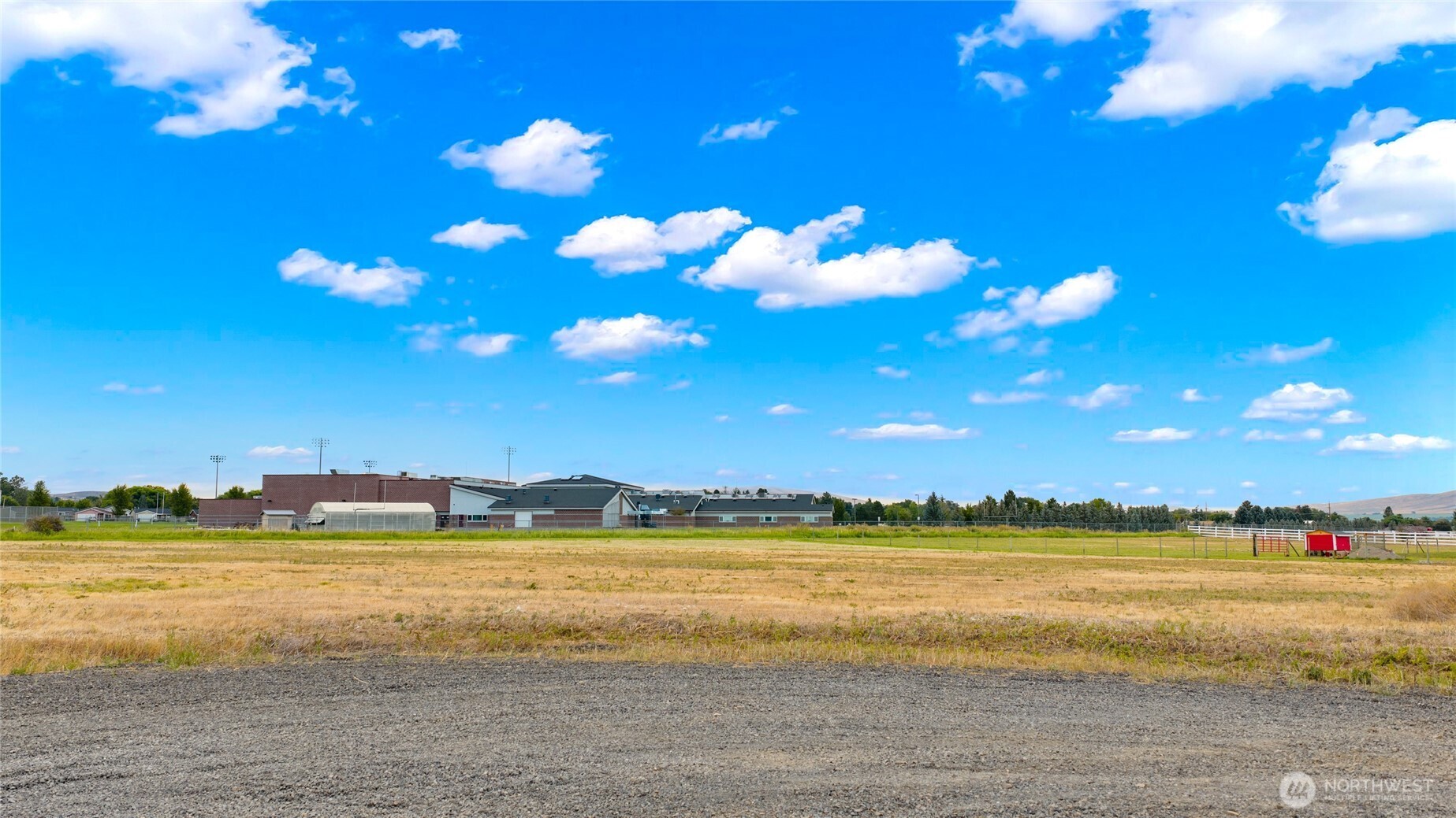 1-xx Fairview Road Ellensburg, WA 98926 - Photo 14 of 15 a view of an ocean and city