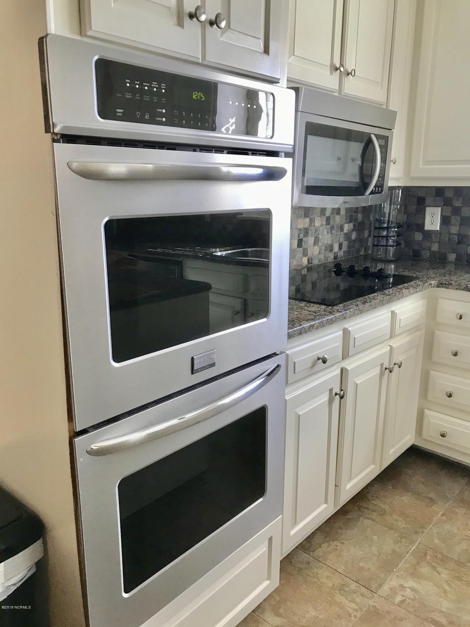 1106 West Rock Spring Road Greenville, NC 27858 - Photo 13 of 51 Double Ovens