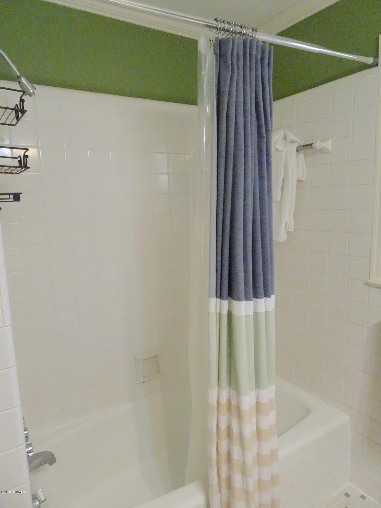 1106 West Rock Spring Road Greenville, NC 27858 - Photo 27 of 51 Bathroom 2