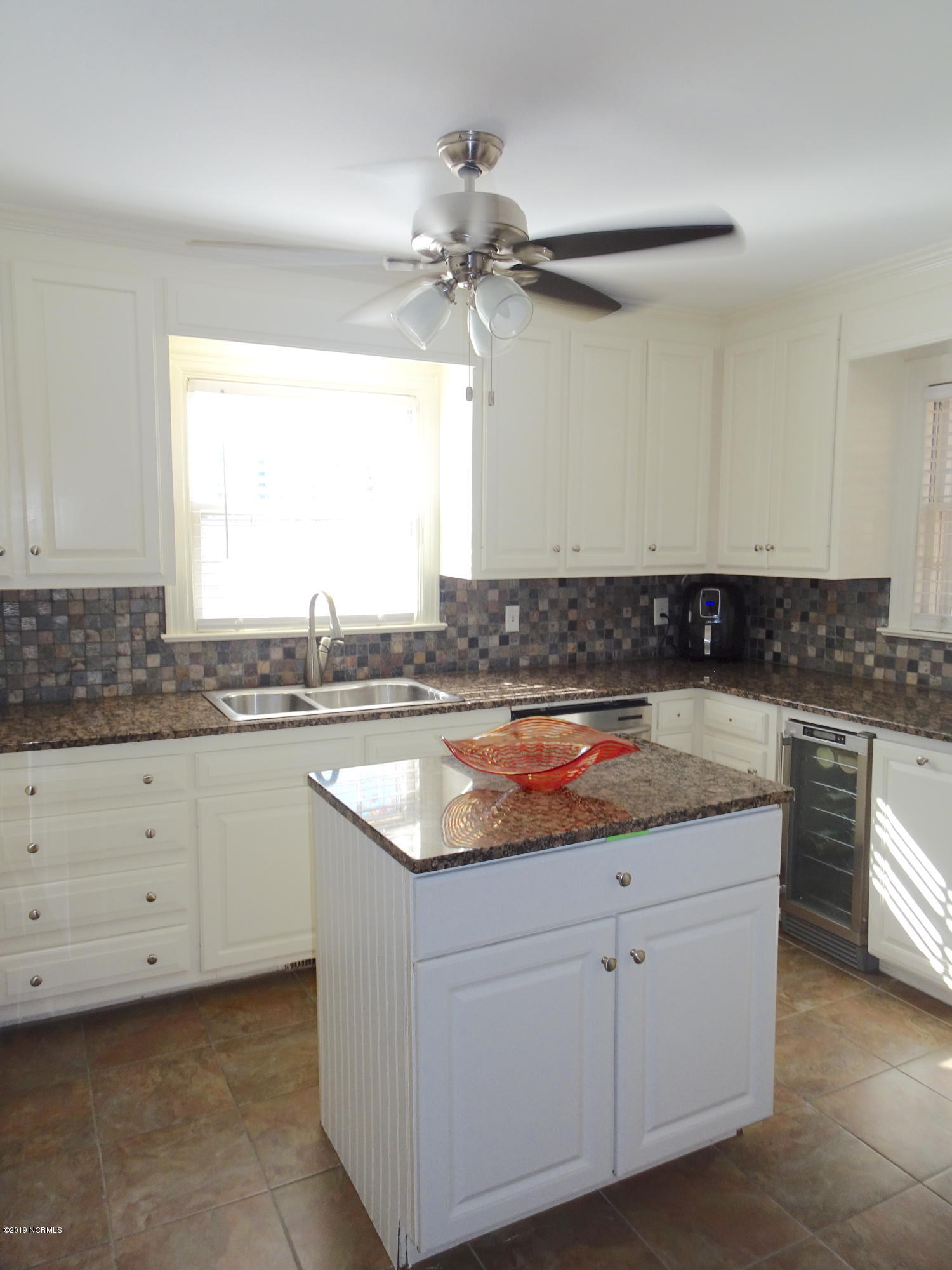 1106 West Rock Spring Road Greenville, NC 27858 - Photo 9 of 51 Kitchen