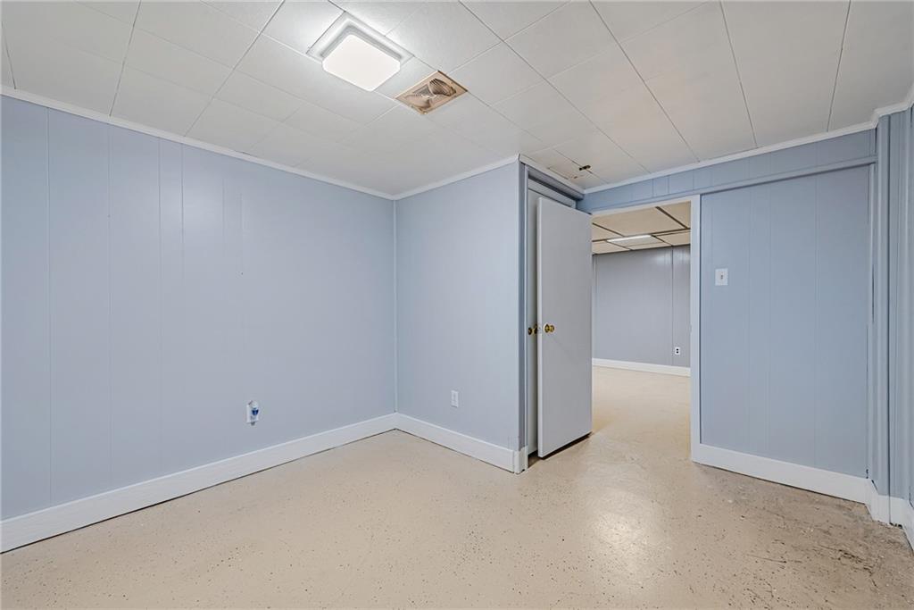 310 Longwood Drive Irwin, PA 15642 - Photo 20 of 25 an empty room with a empty space