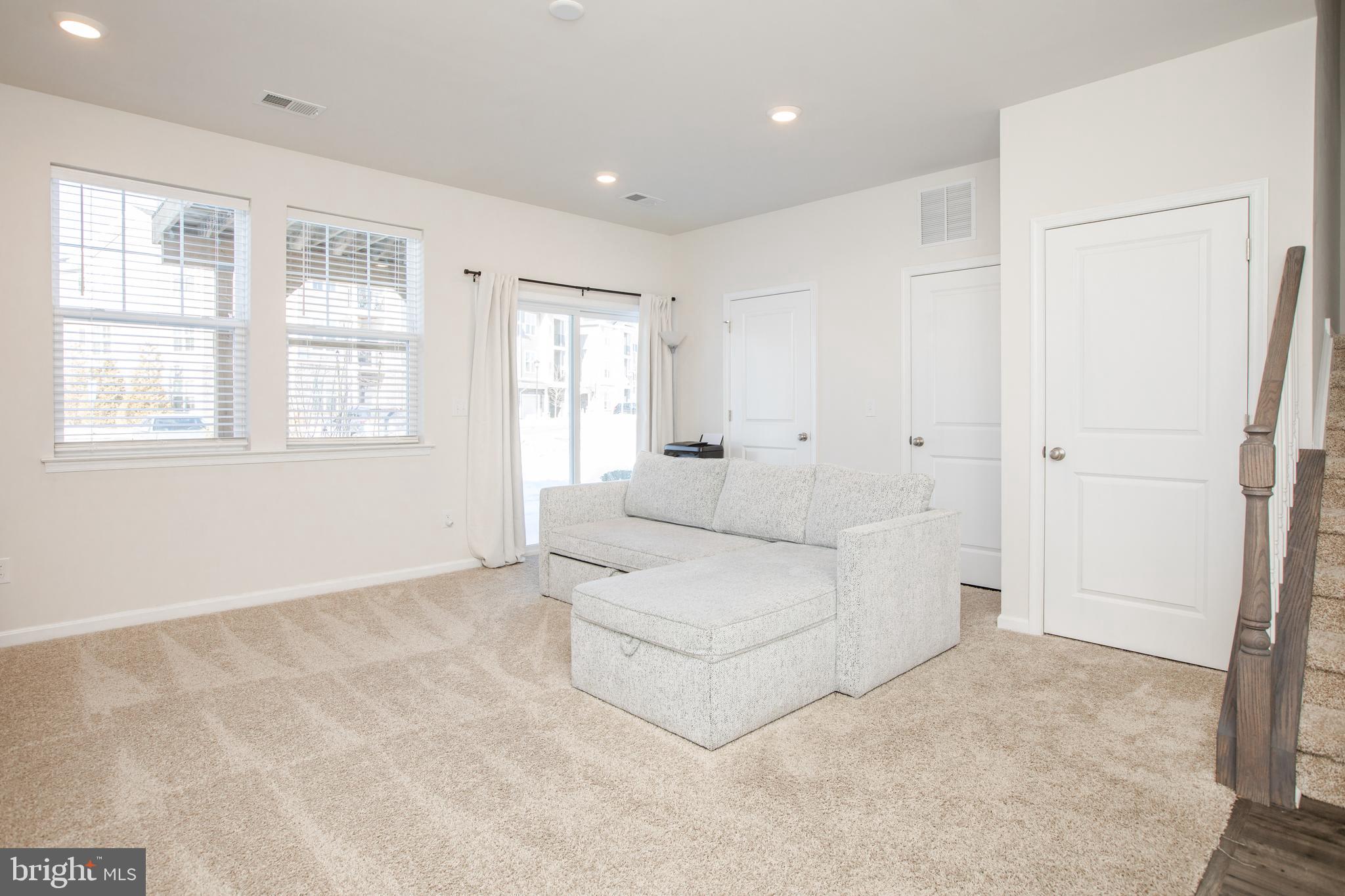 54 Rome Way Mount Laurel, NJ 08054 - Photo 4 of 29 Family Room