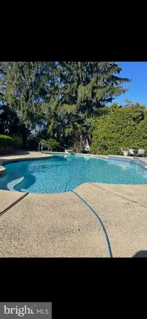 $899,000 | 947 Barnswallow Lane, Huntingdon Valley, PA 19006