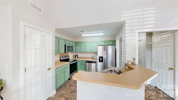 $2,000 | 447 Fawnbrook Lane, Gastonia, NC 28052