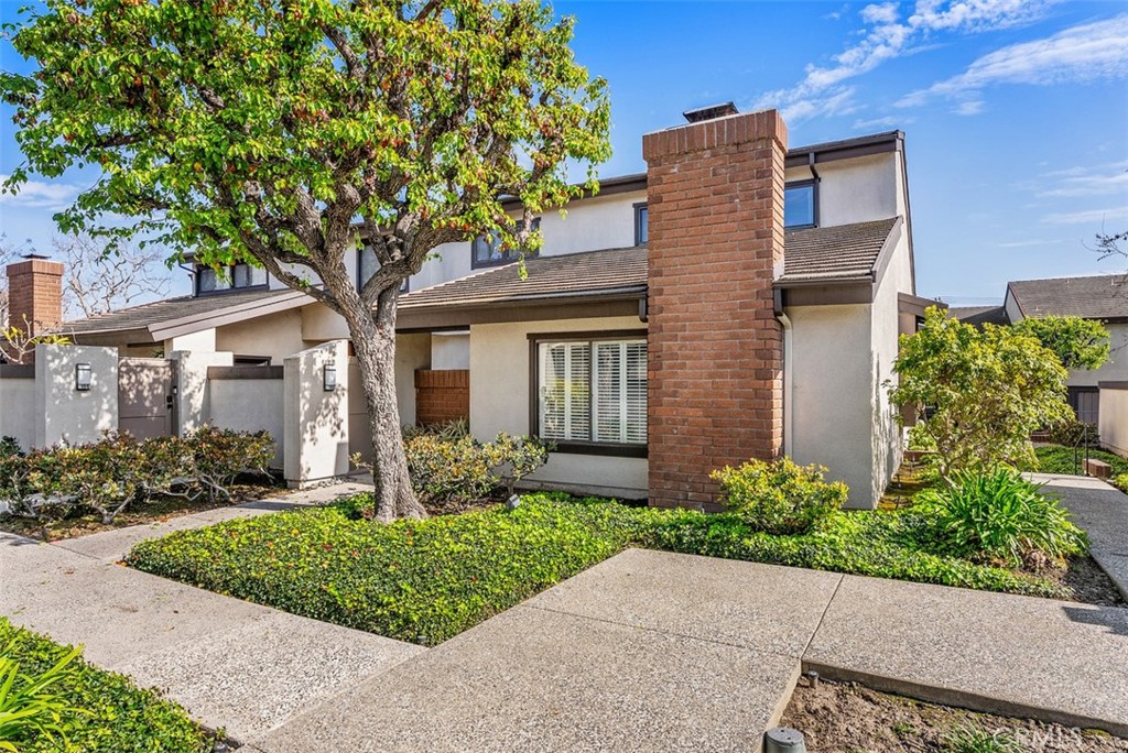 165 Old Ranch Road, Unit 3 Seal Beach, CA 90740 - Photo 1 of 31 165 Old Ranch Road, Seal Beach. A fantastic 3 bed/3 bath end unit townhome