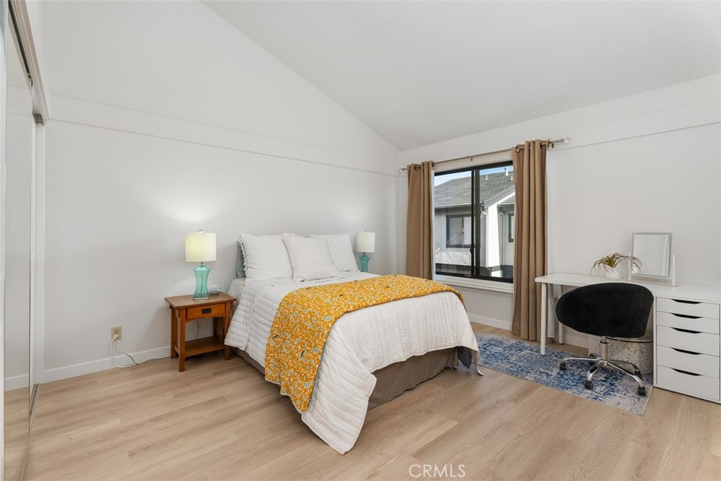 165 Old Ranch Road, Unit 3 Seal Beach, CA 90740 - Photo 22 of 31 Large secondary bedroom