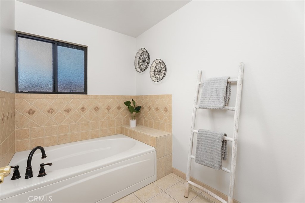 165 Old Ranch Road, Unit 3 Seal Beach, CA 90740 - Photo 29 of 31