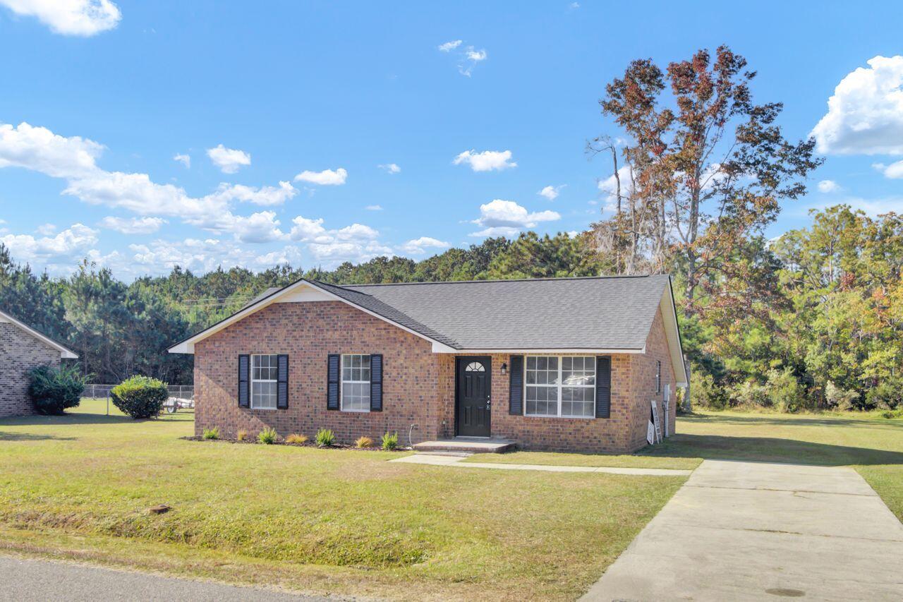 122 State Rd S-8-977 Moncks Corner, SC 29461 - Photo 2 of 28 122 Resinwood Rd (17)