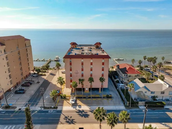 $319,000 | 4901 Laguna Boulevard, Unit 304, South Padre Island, TX 78597