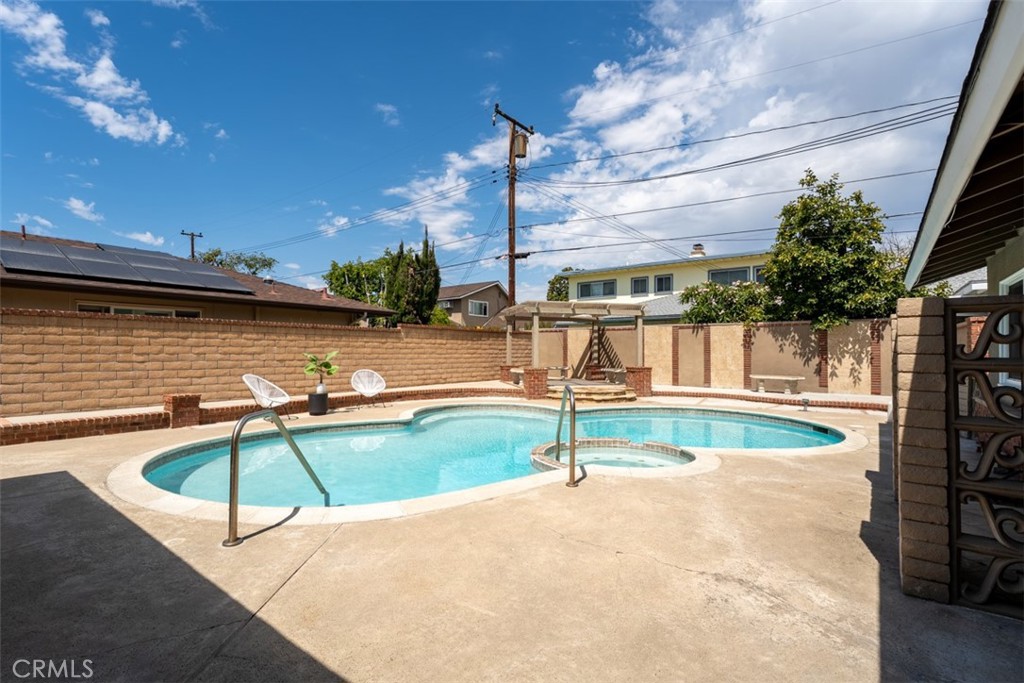 593 South Kensington Road Orange, CA 92869 - Photo 39 of 48
