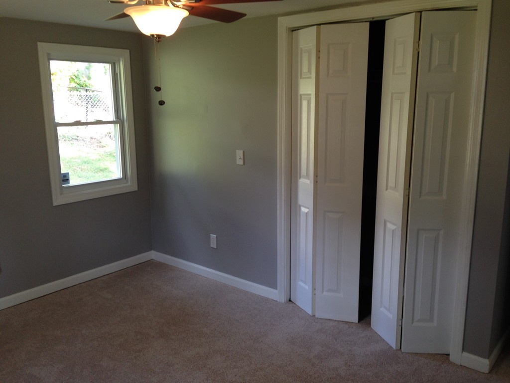 244 Draper Street Springfield, MA 01108 - Photo 8 of 28