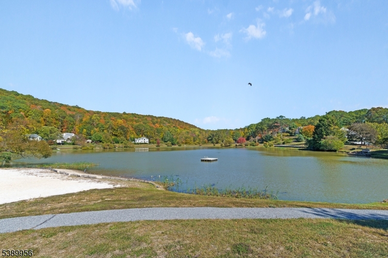 3 Hidden Hills Road Oak Ridge, NJ 07438 - Photo 32 of 32 a view of an ocean and a mountain