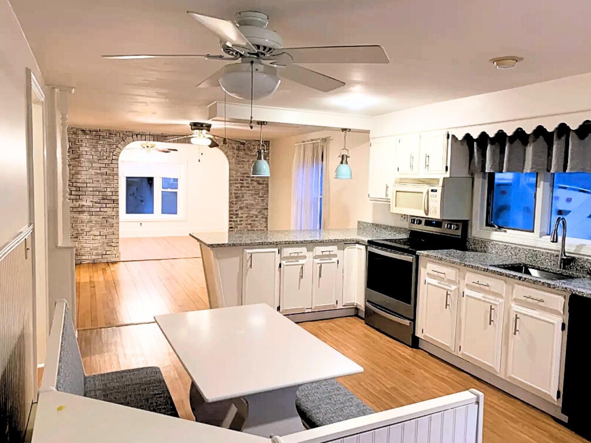 87 Hammond Road Westbrook, ME 04092 - Photo 3 of 38 1