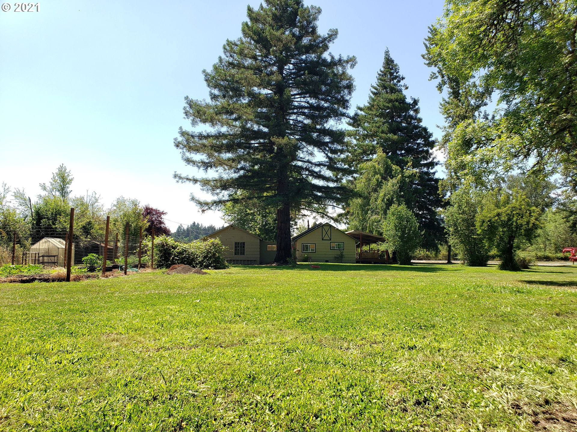 33761 Hampton Road Eugene, OR 97405 - Photo 21 of 32