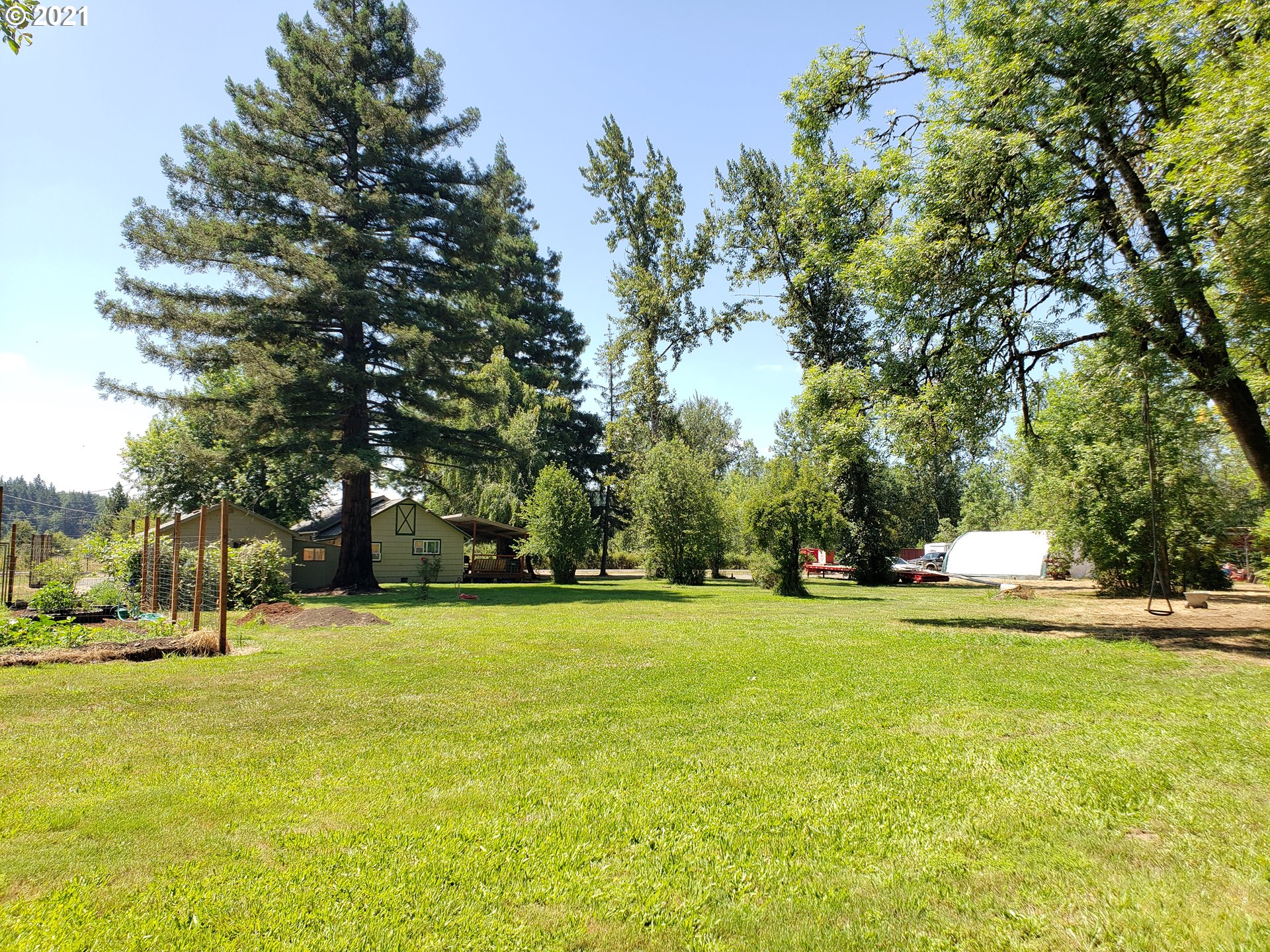 33761 Hampton Road Eugene, OR 97405 - Photo 22 of 32