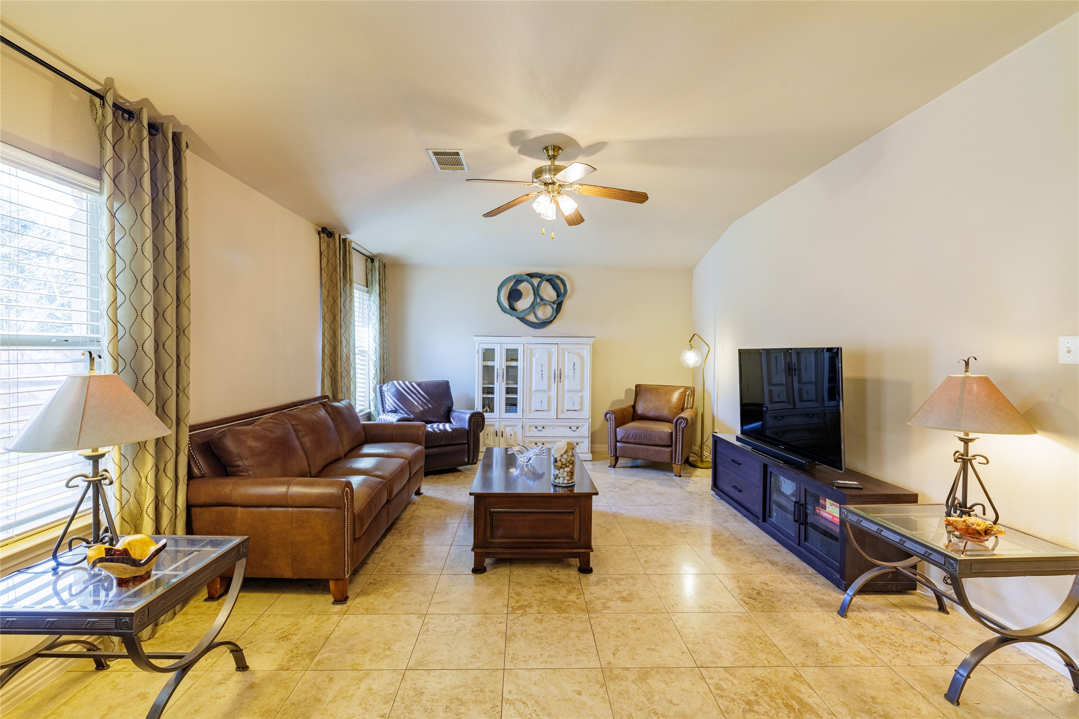 3301 Spumanti Lane Leander, TX 78641 - Photo 18 of 40