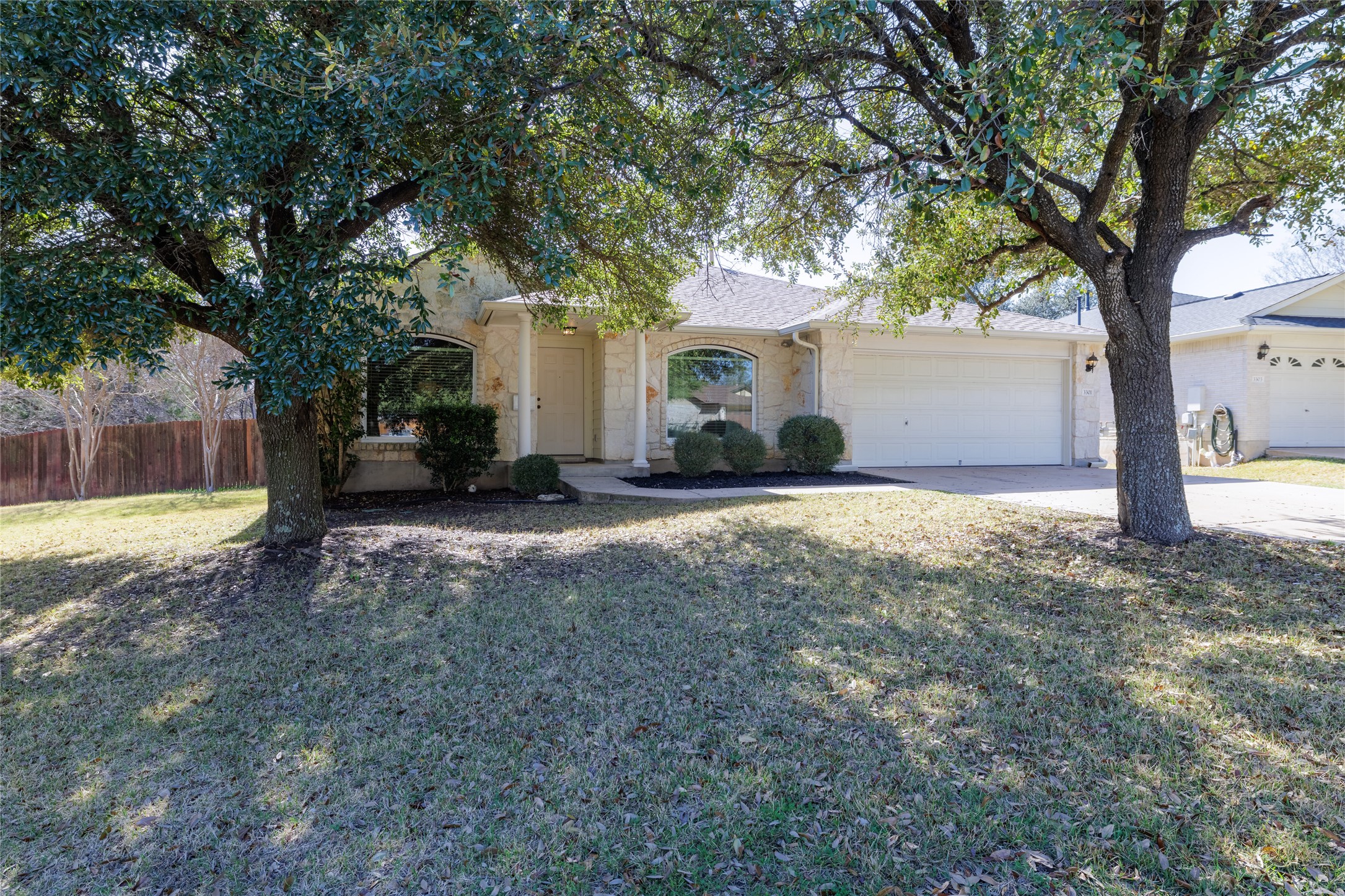 3301 Spumanti Lane Leander, TX 78641 - Photo 2 of 40