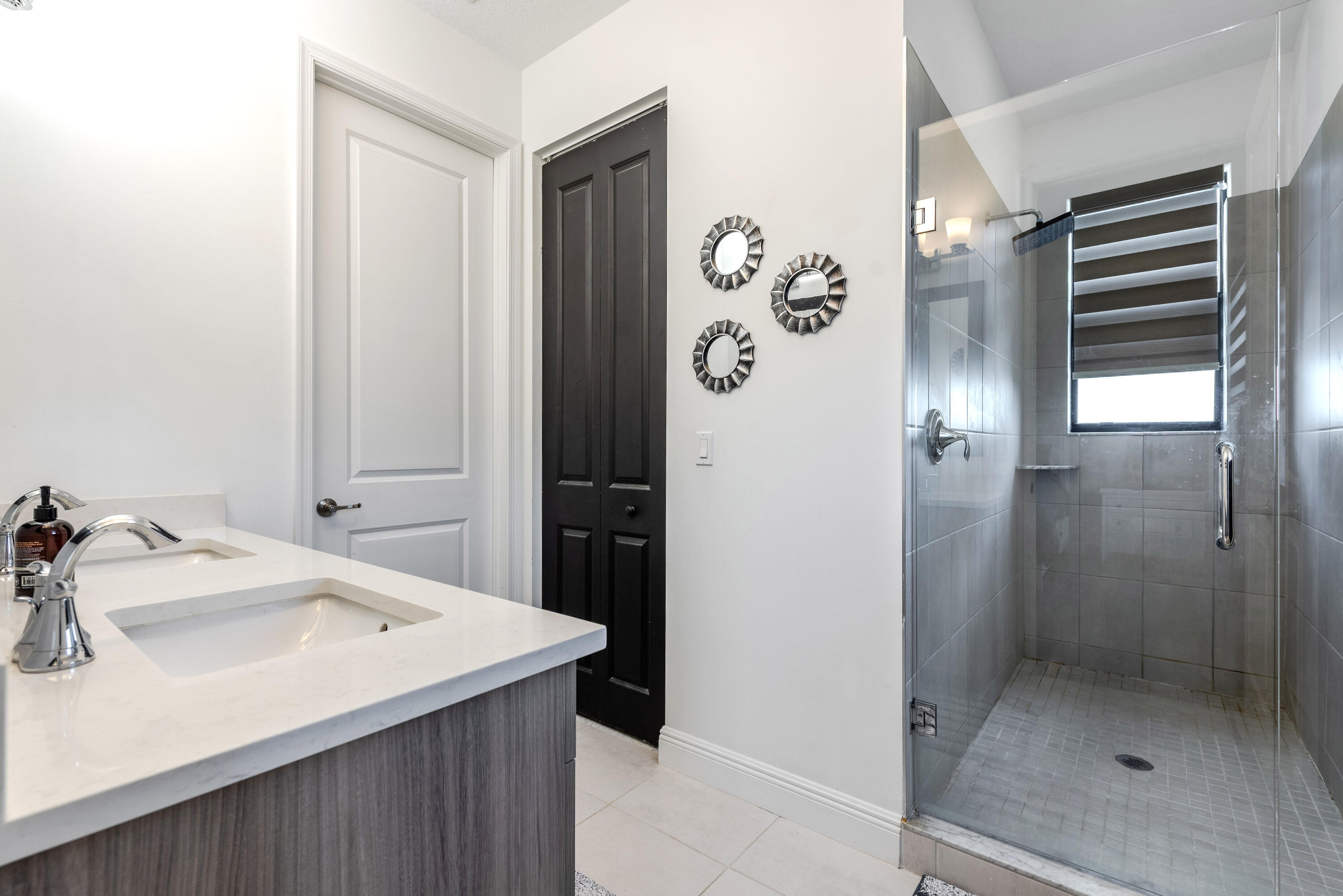 5539 Starfish Road Westlake, FL 33470 - Photo 27 of 42 Master Bathroom