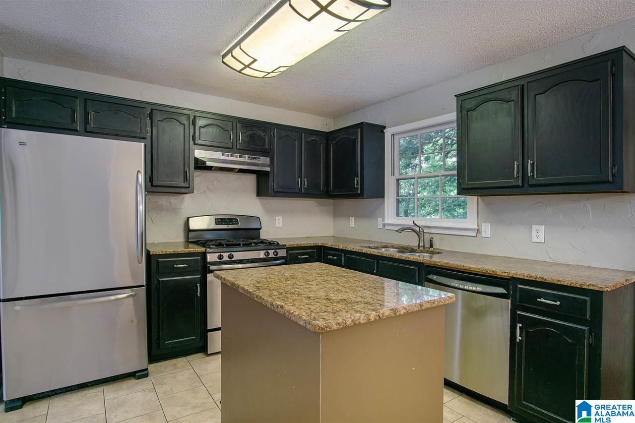 101 Spinnaker Lane Alabaster, AL 35007 - Photo 12 of 36
