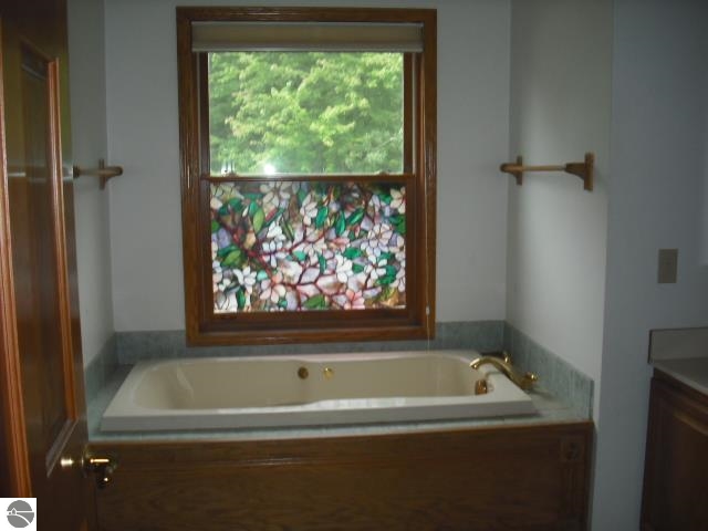 6030 Galvin Road Traverse City, MI 49685 - Photo 8 of 22 1789044-8.JPG