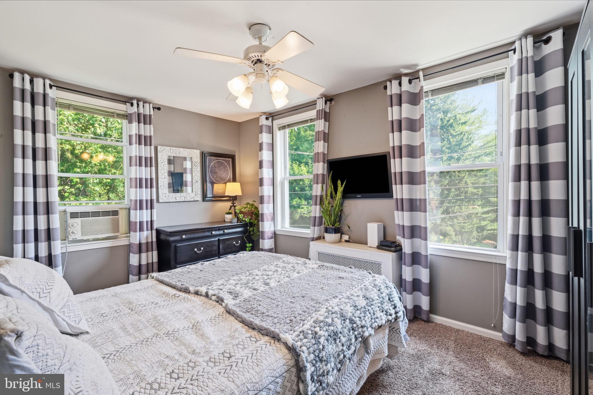 1272 Ashbourne Road Elkins Park, PA 19027 - Photo 17 of 31