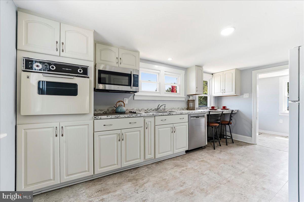 1007 Livingston Road Phoenixville, PA 19460 - Photo 14 of 30