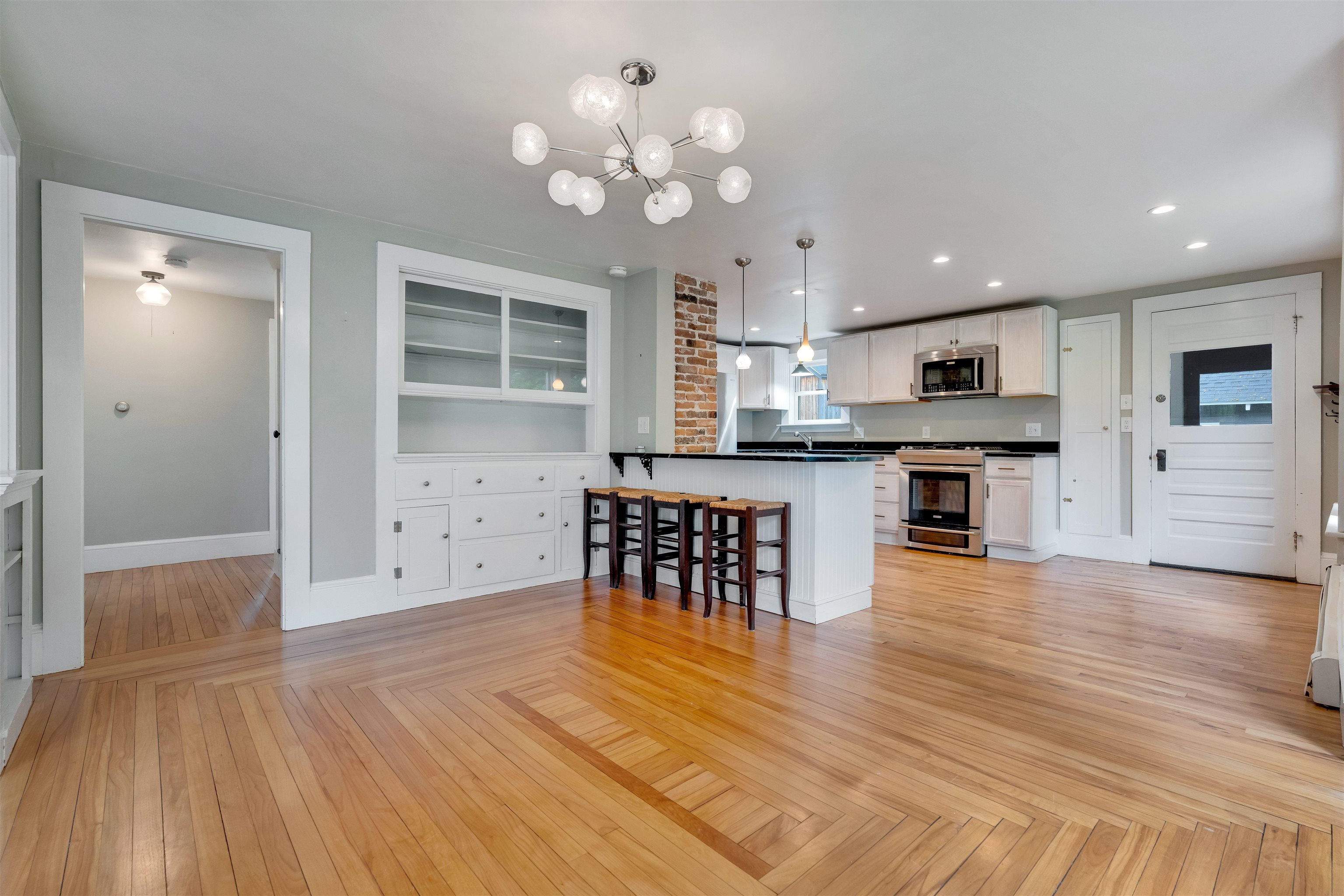 223 Mill Road Hampton, NH 03842 - Photo 8 of 59