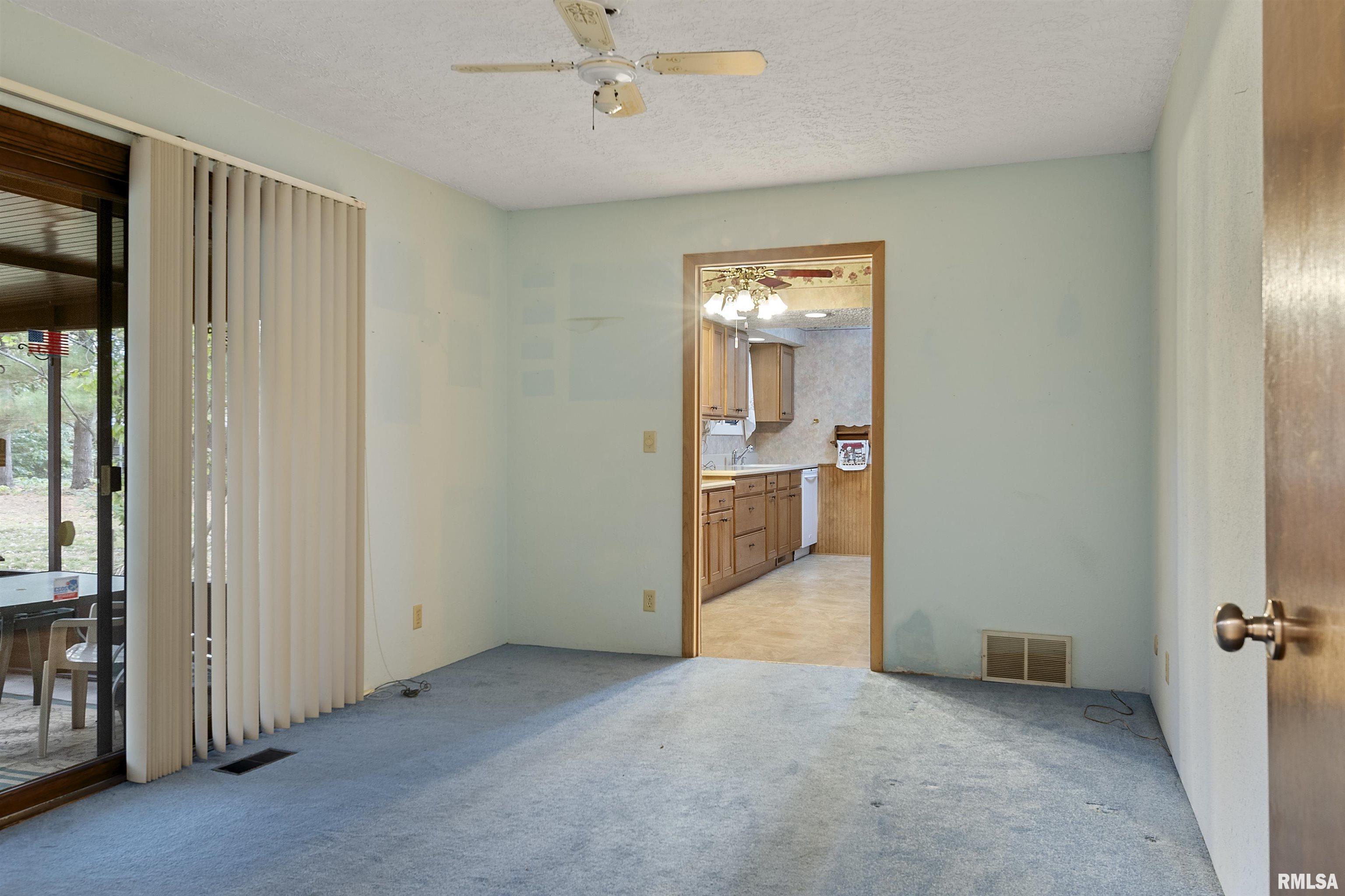 2221 West Rd Drive Springfield, IL 62711 - Photo 18 of 40