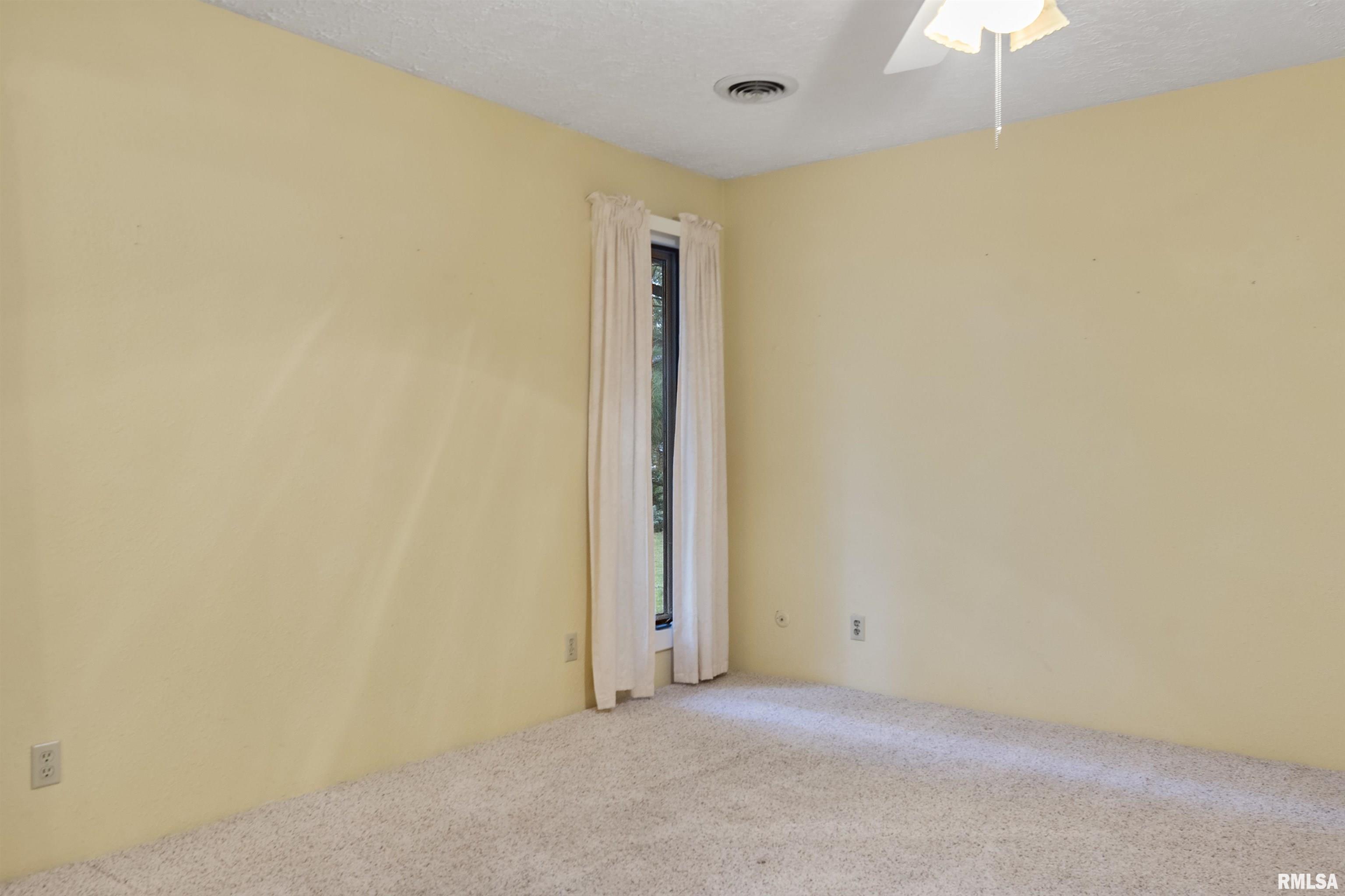 2221 West Rd Drive Springfield, IL 62711 - Photo 23 of 40