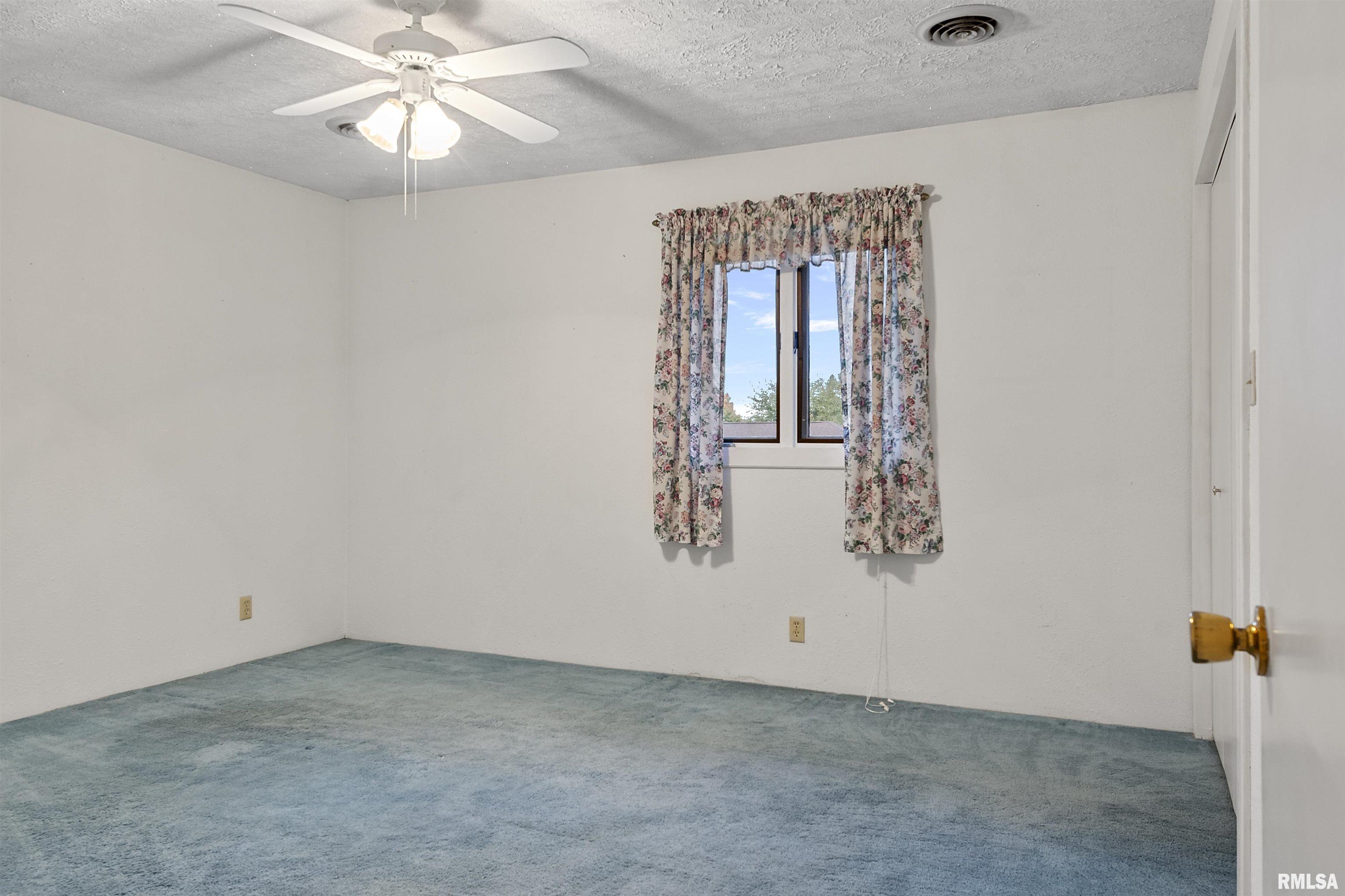 2221 West Rd Drive Springfield, IL 62711 - Photo 29 of 40