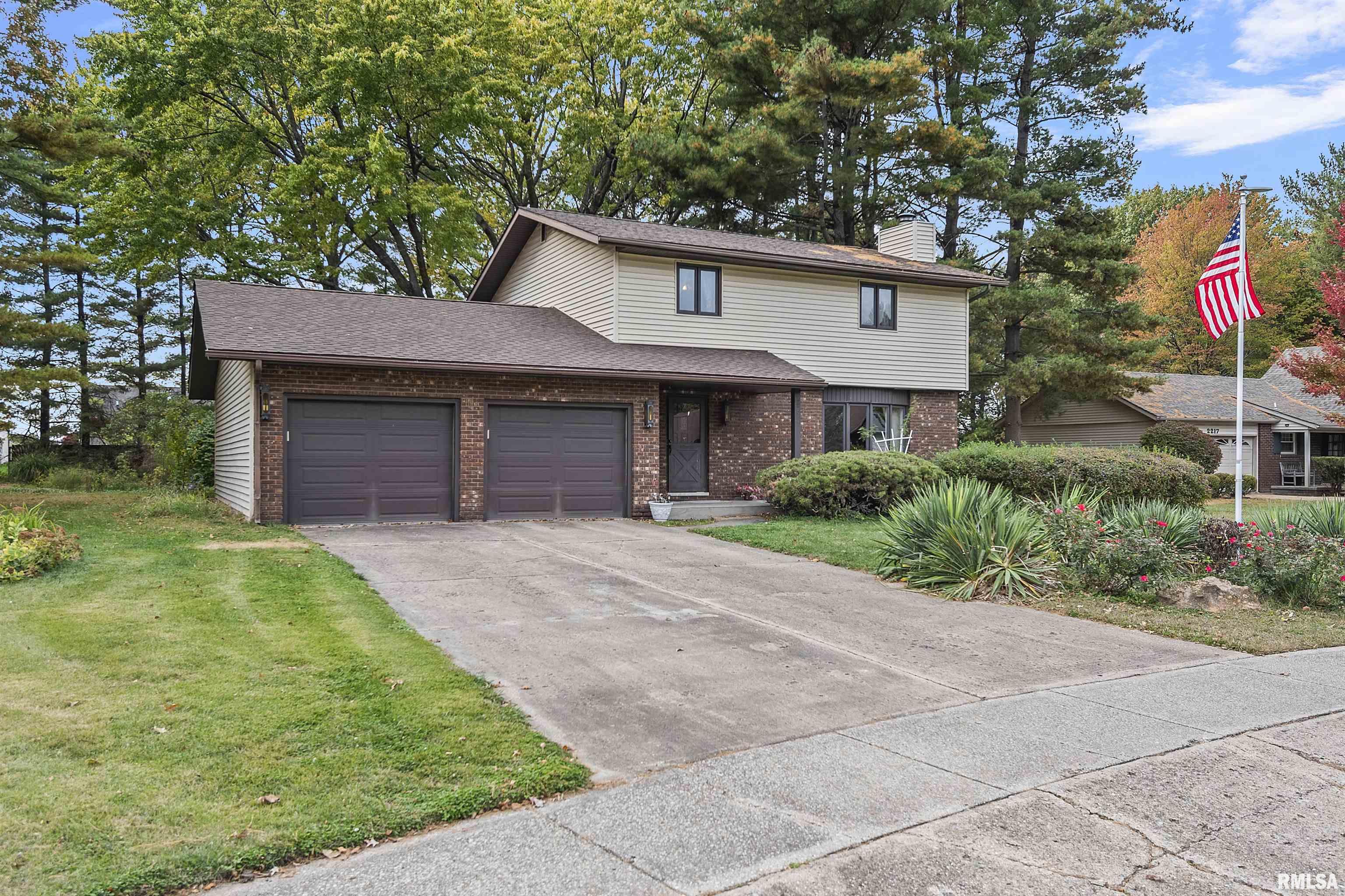 2221 West Rd Drive Springfield, IL 62711 - Photo 3 of 40