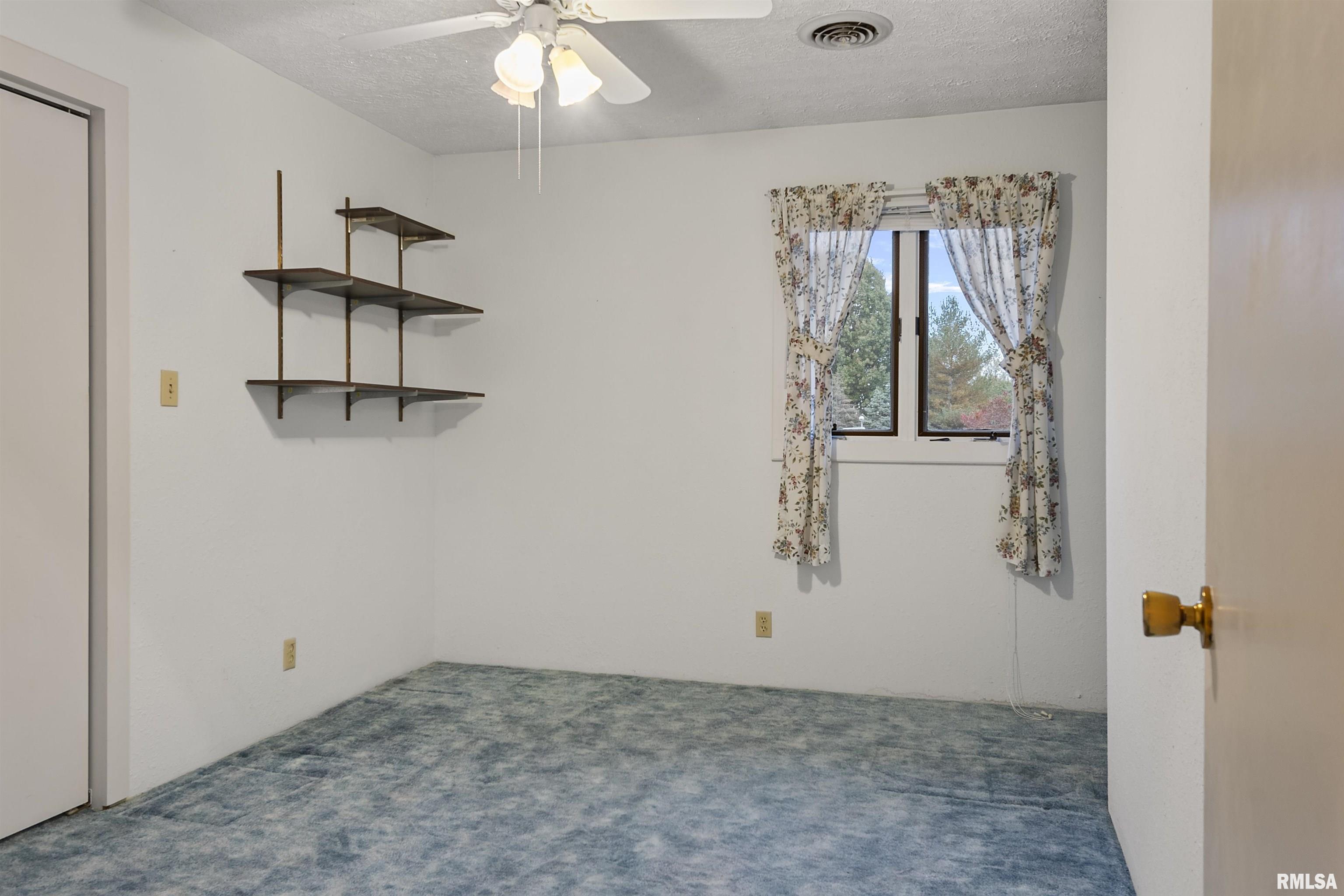 2221 West Rd Drive Springfield, IL 62711 - Photo 31 of 40