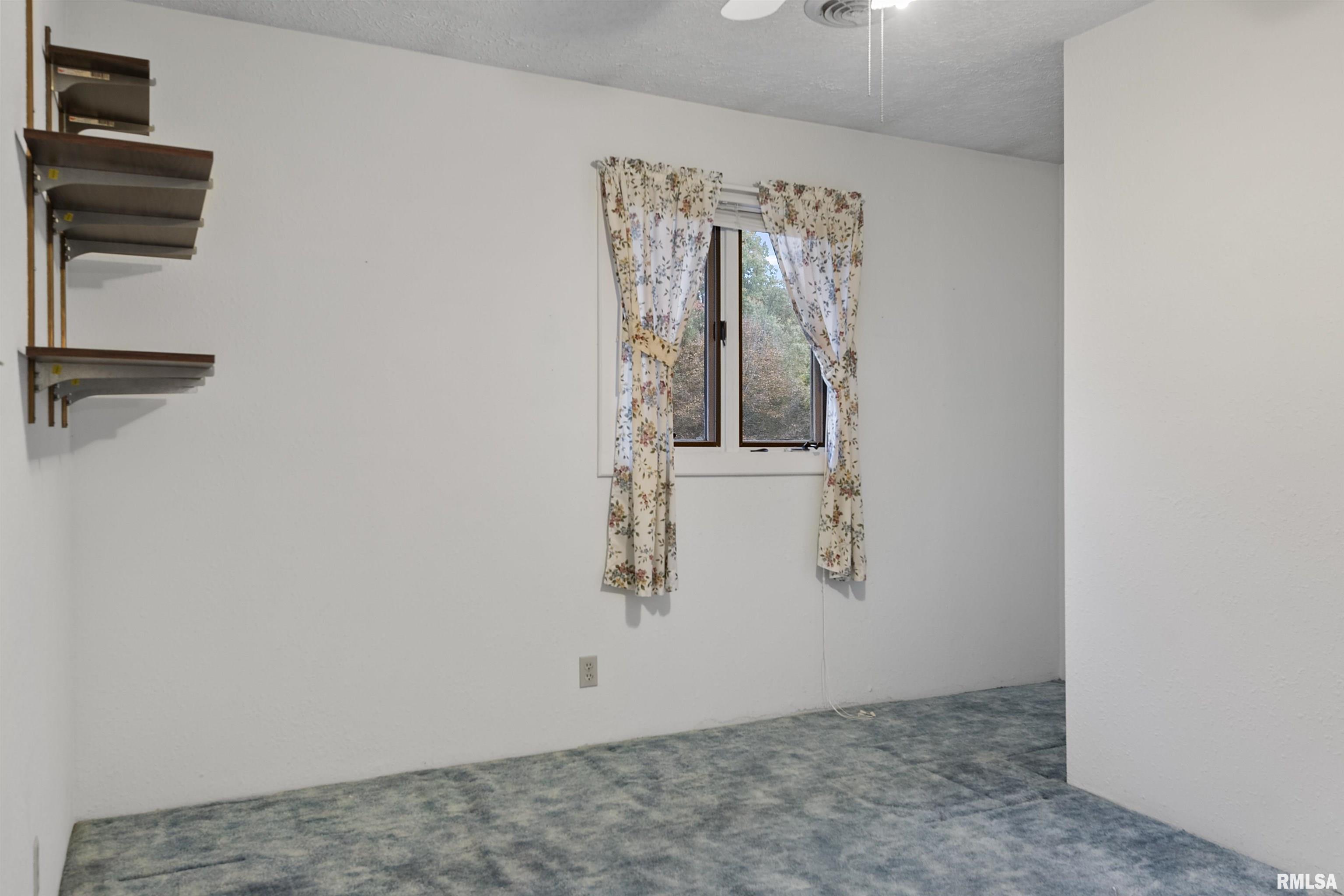 2221 West Rd Drive Springfield, IL 62711 - Photo 32 of 40