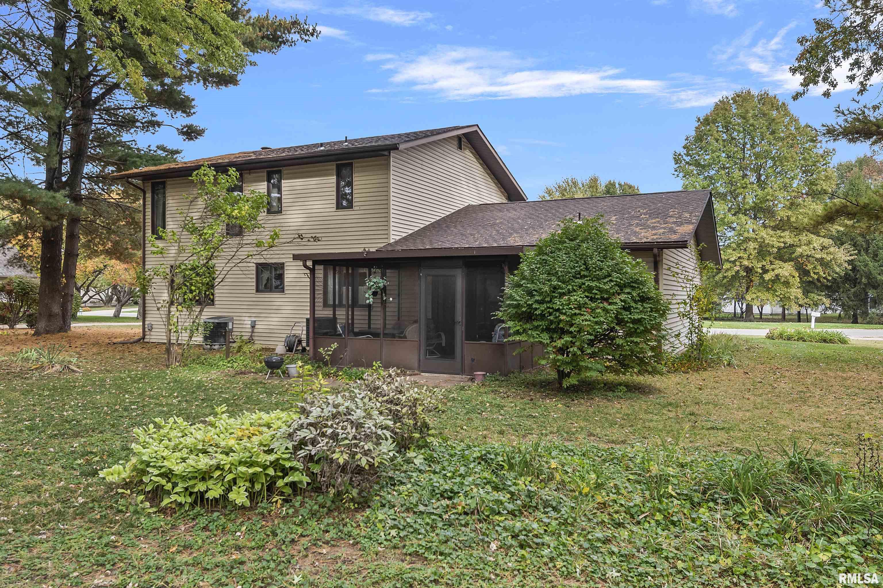 2221 West Rd Drive Springfield, IL 62711 - Photo 37 of 40