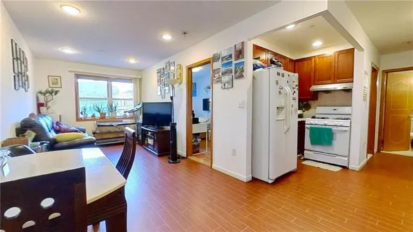$669,999 | 140 Avenue O, Unit 2RR | Bensonhurst