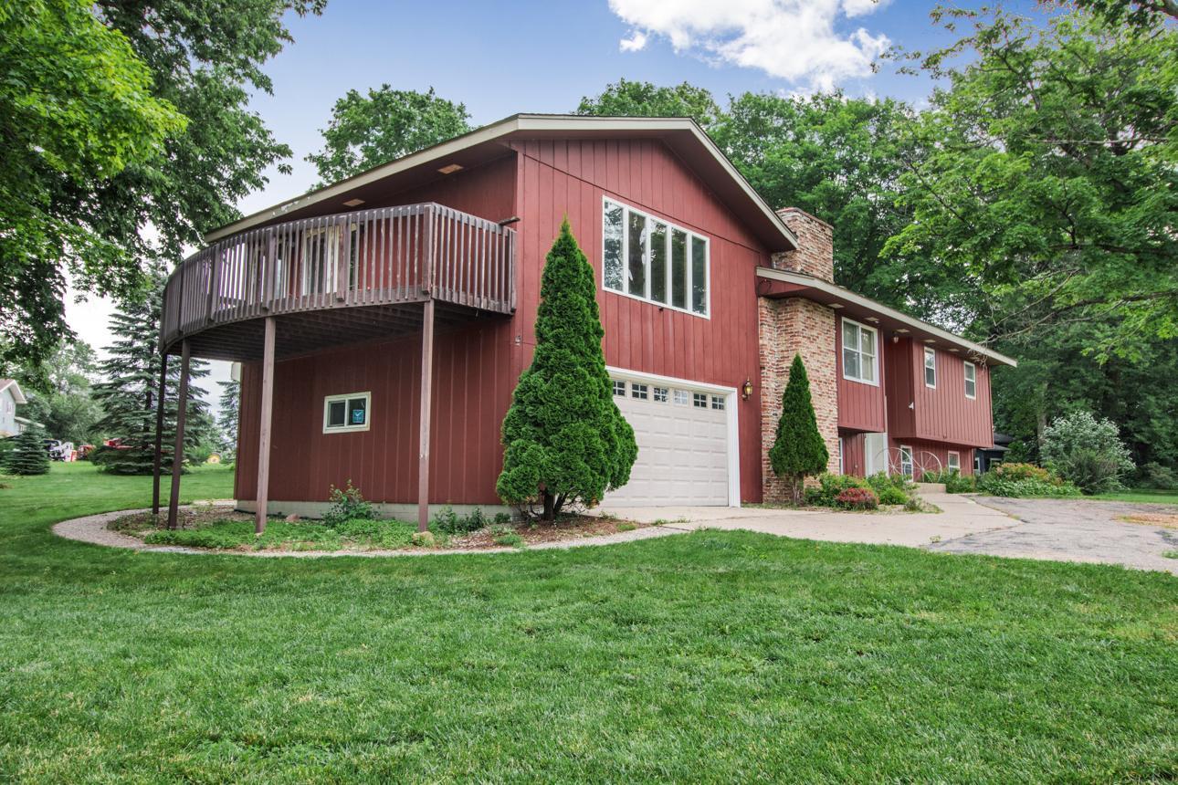 13566 Lexington Road Montgomery, MN 56069 - Photo 3 of 44 Gallery Image 3