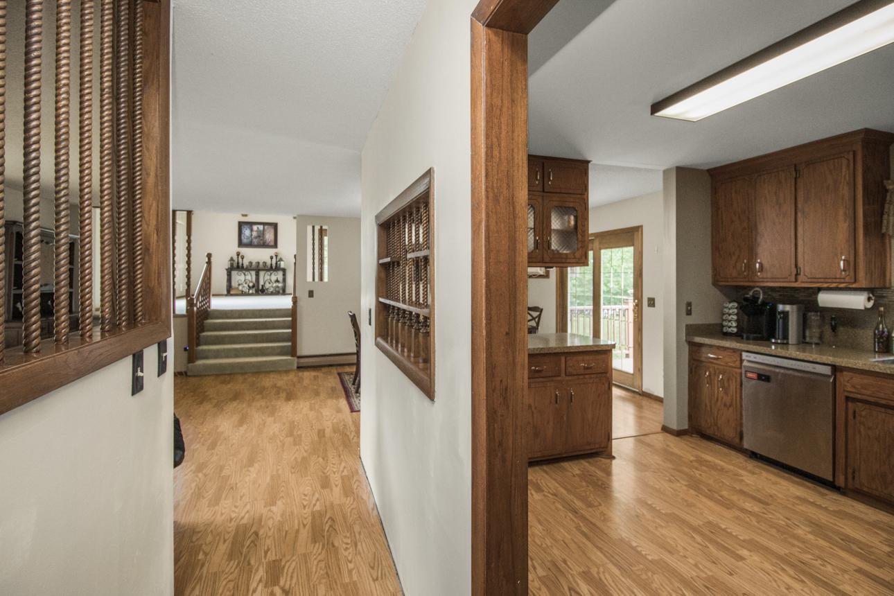 13566 Lexington Road Montgomery, MN 56069 - Photo 5 of 44 Gallery Image 5