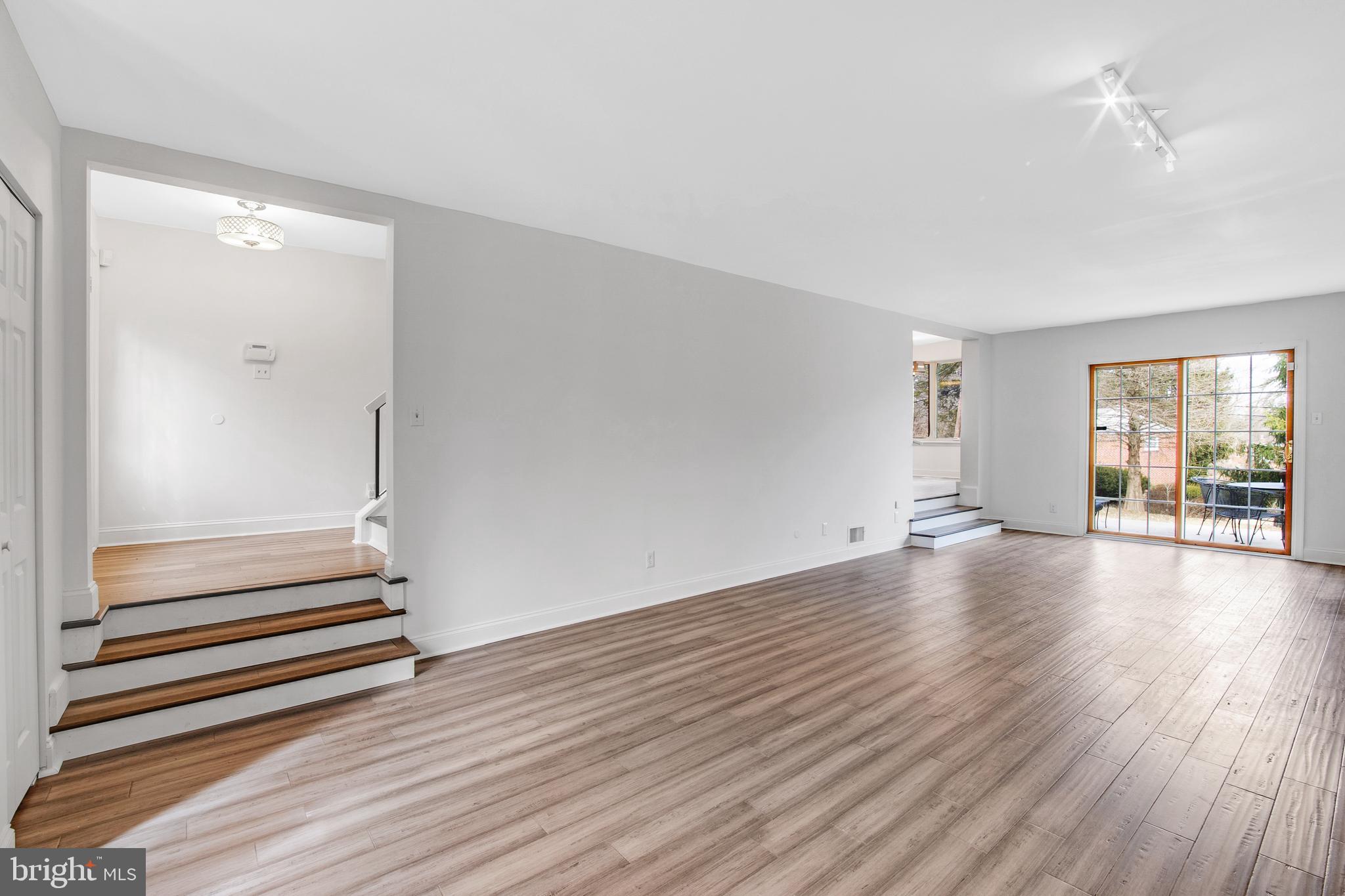 8551 Old Line Road Philadelphia, PA 19128 - Photo 7 of 12 FAMILY ROOM