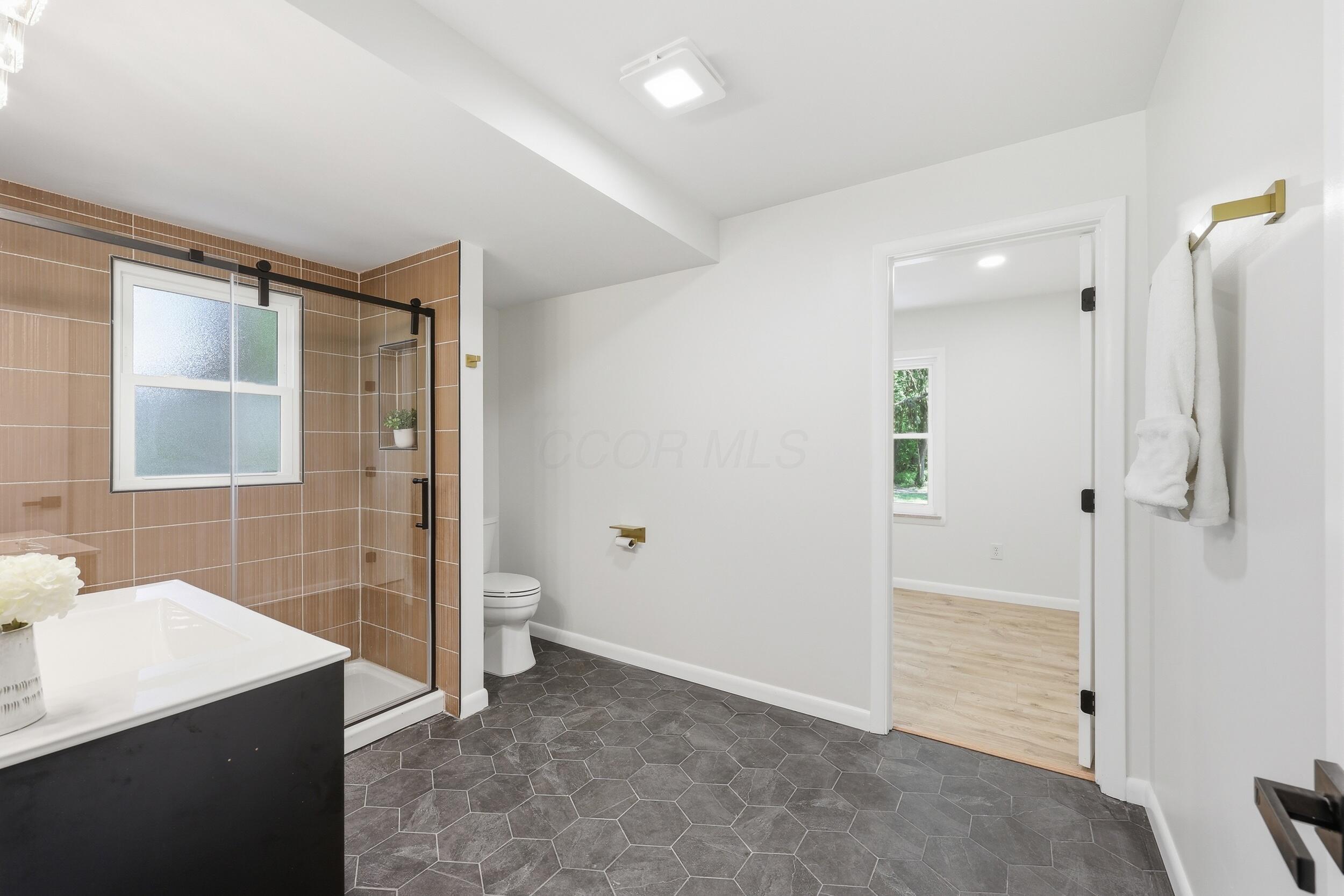 4146 Maize Road Columbus, OH 43224 - Photo 21 of 55