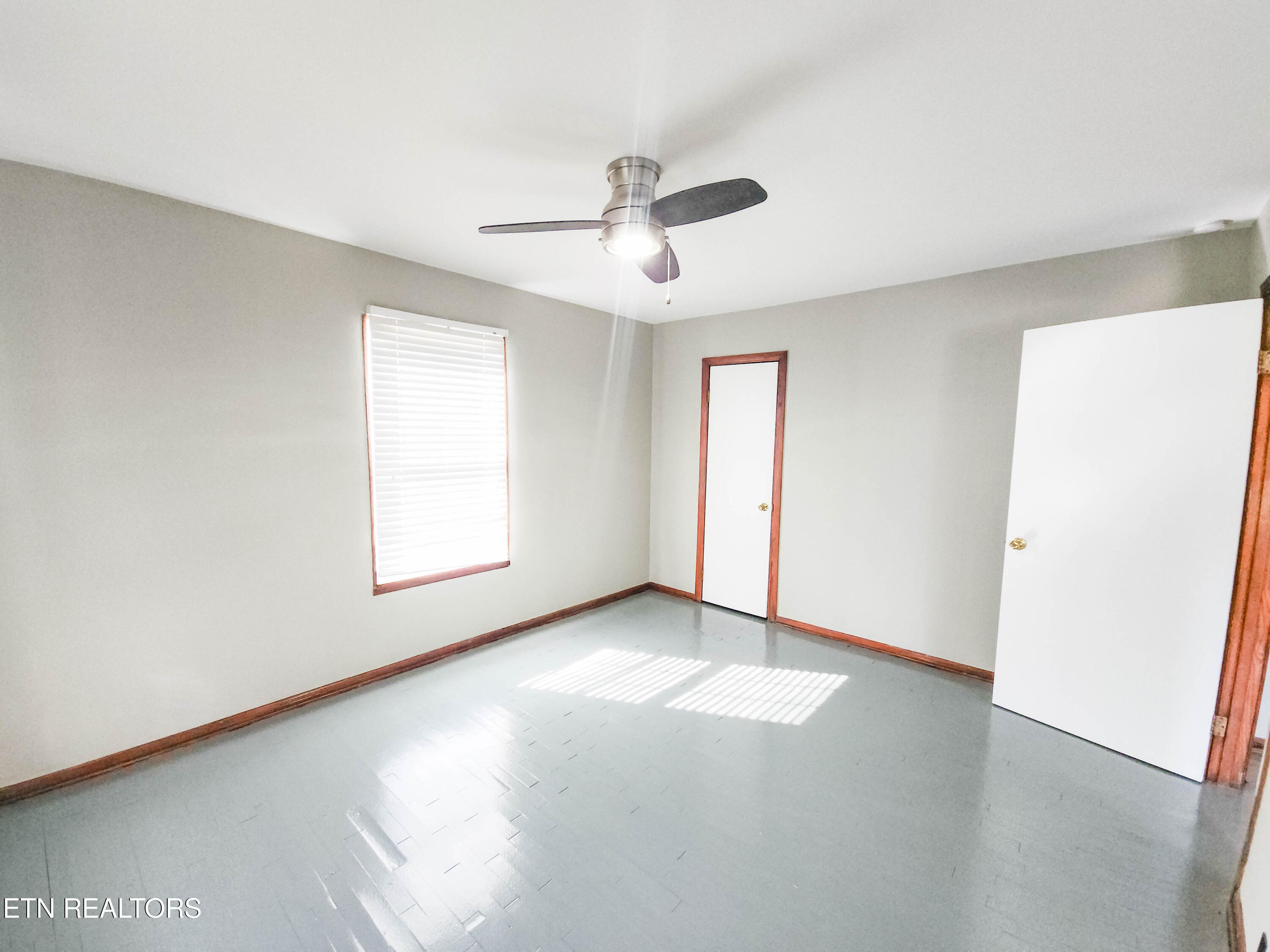 4127-4129 Crippen Road Knoxville, TN 37918 - Photo 23 of 41 crippen house br3