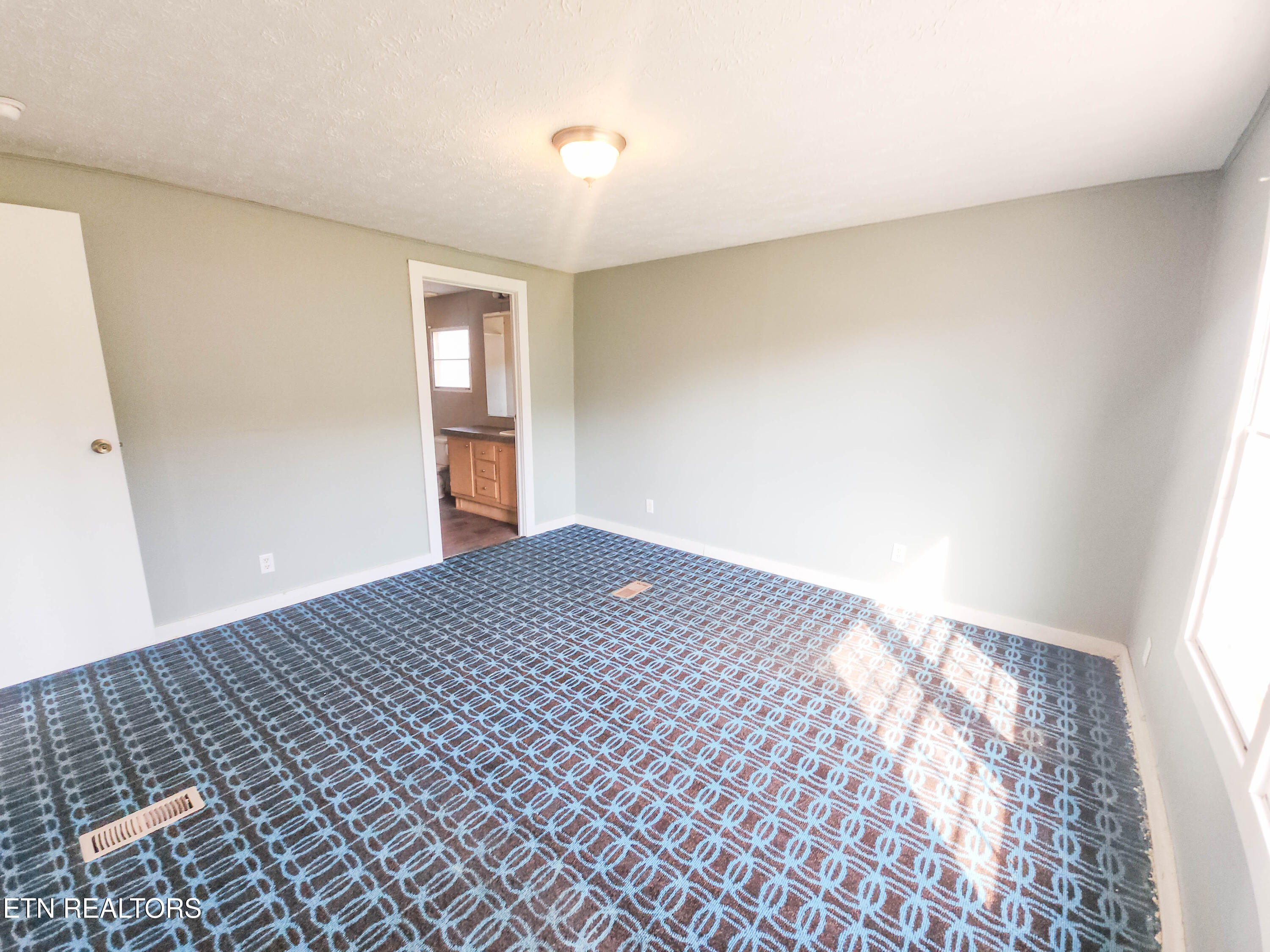 4127-4129 Crippen Road Knoxville, TN 37918 - Photo 35 of 41 crippen mobile main br2