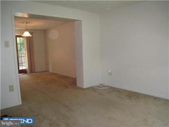 126 Risdon Street Mount Holly, NJ 08060 - Photo 6 of 11 Living Room
