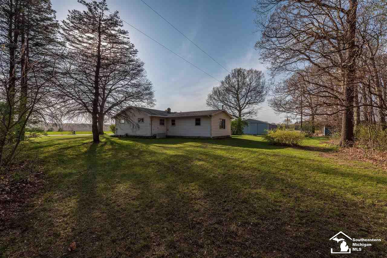 6035 Teal Road Petersburg, MI 49270 - Photo 3 of 25 50040065-2.JPG