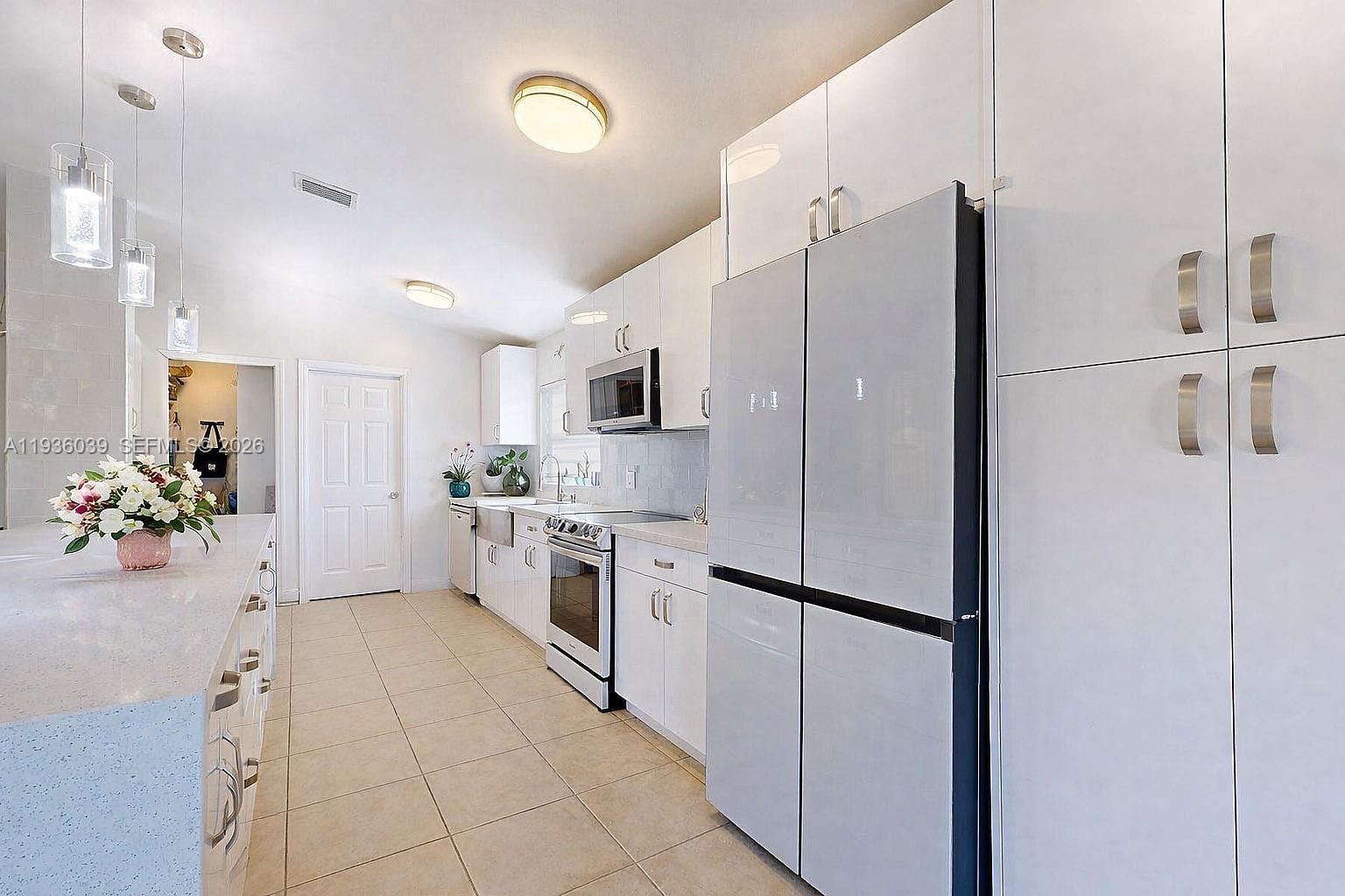 2625 40th Avenue Southeast Naples, FL 34117 - Photo 14 of 81