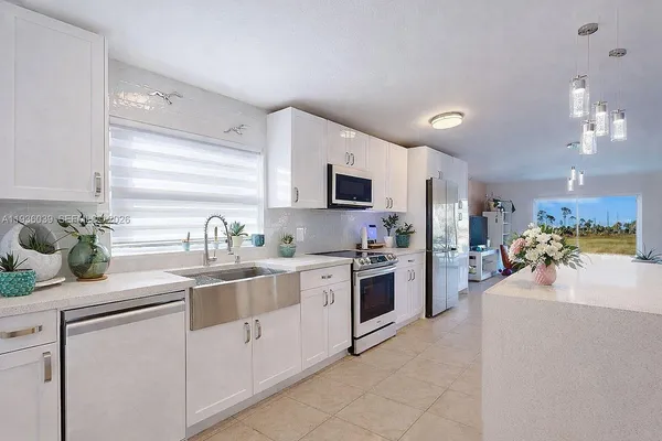 $615,000 | 2625 40th Avenue Southeast, Naples, FL 34117