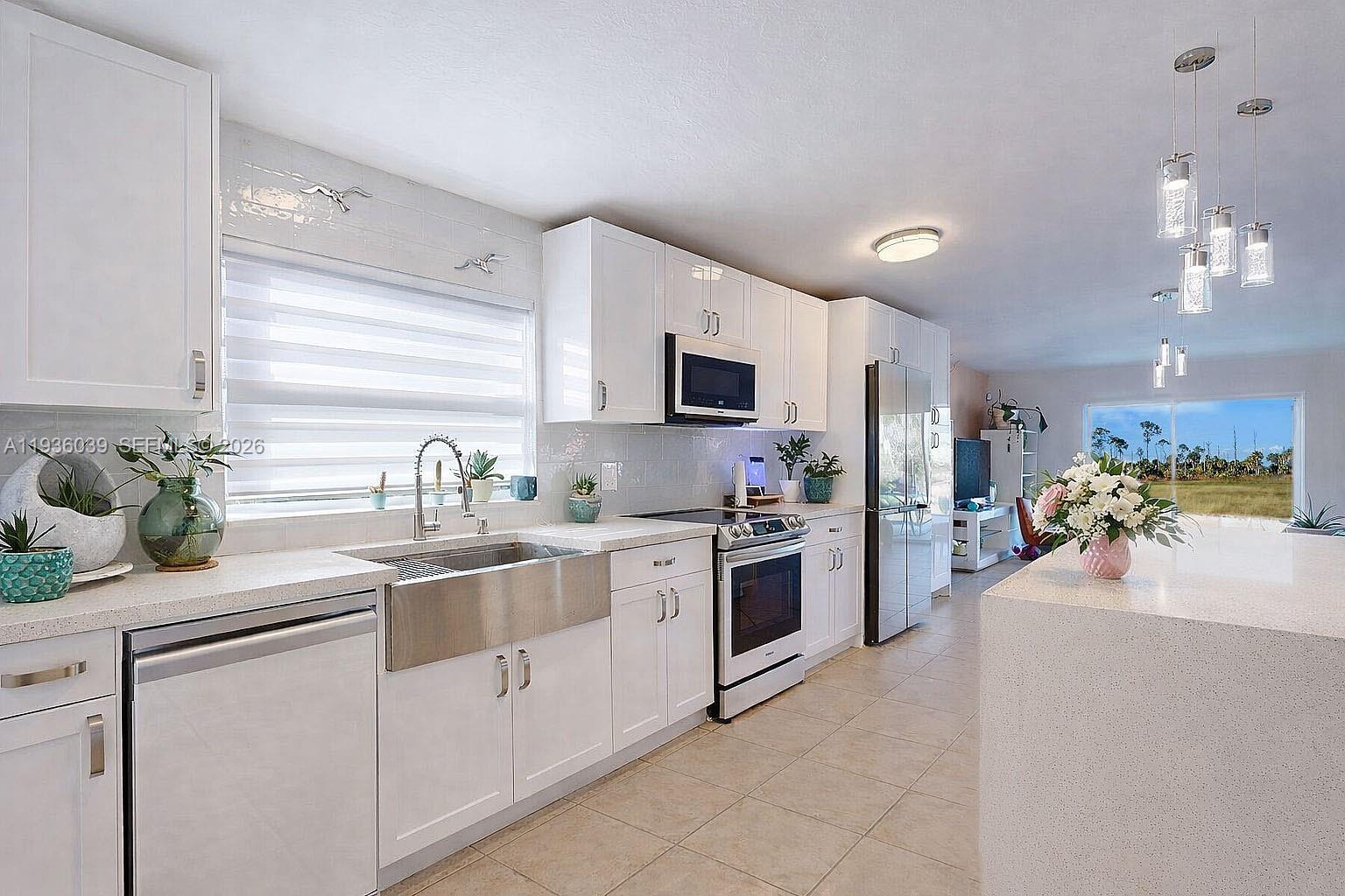 2625 40th Avenue Southeast Naples, FL 34117 - Photo 15 of 81